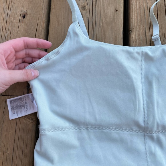 H&M SPORT Mint Green Workout Top Build in Bra - Picture 3 of 4